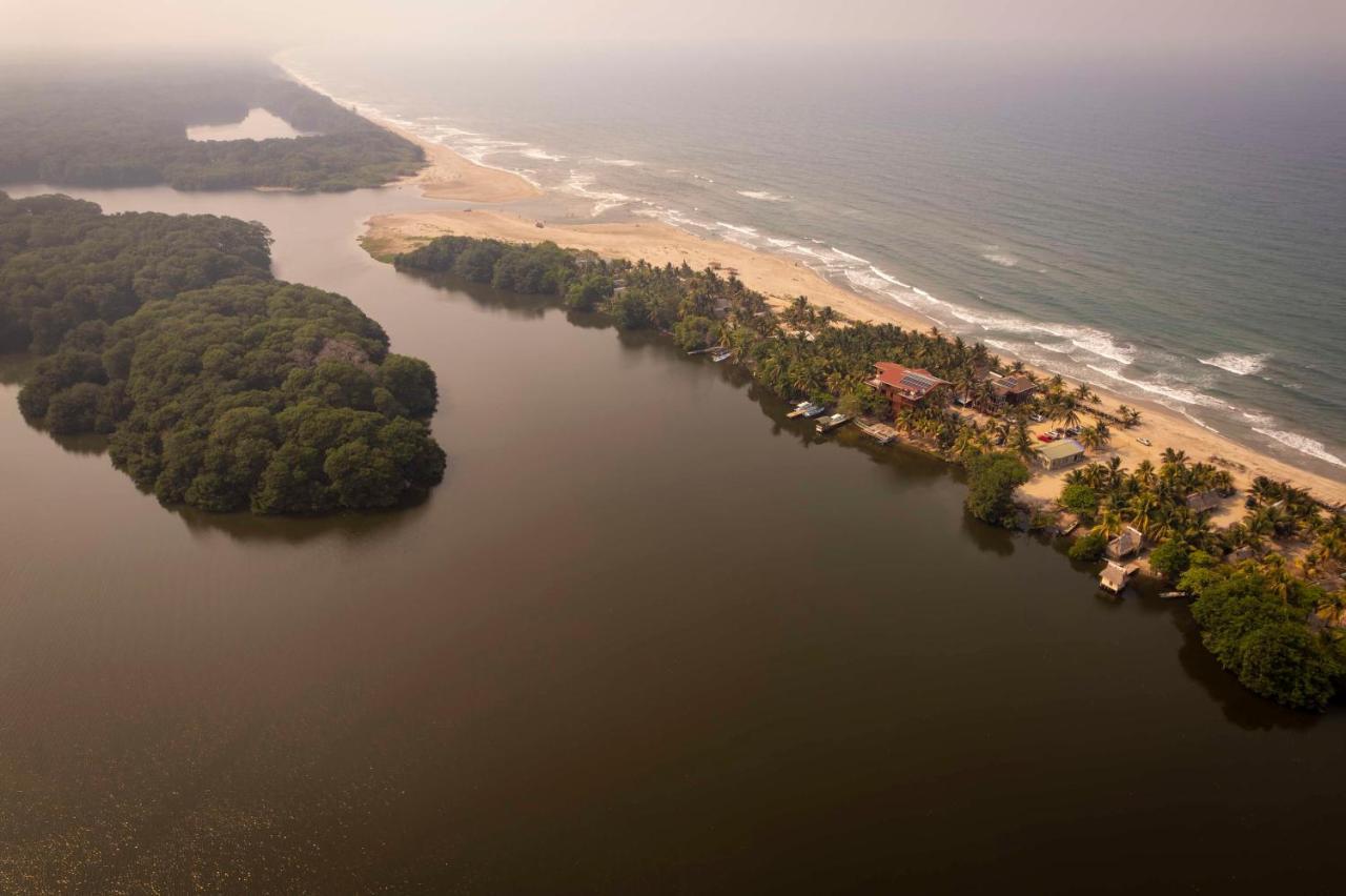 Indura Beach & Golf Resort Curio Collection By Hilton Tela Exterior photo