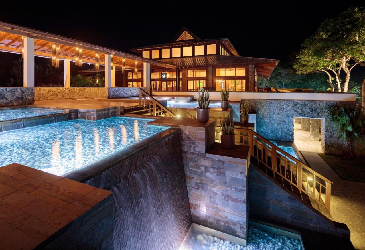 Indura Beach & Golf Resort Curio Collection By Hilton Tela Exterior photo