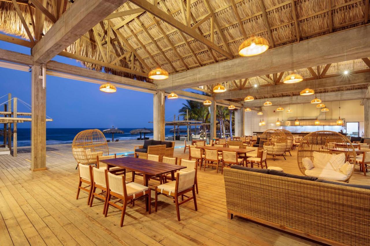 Indura Beach & Golf Resort Curio Collection By Hilton Tela Exterior photo