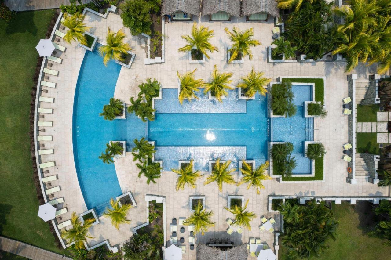 Indura Beach & Golf Resort Curio Collection By Hilton Tela Exterior photo