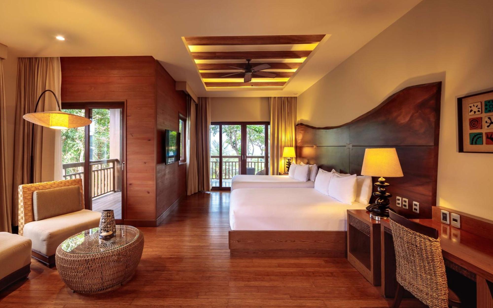 Indura Beach & Golf Resort Curio Collection By Hilton Tela Exterior photo
