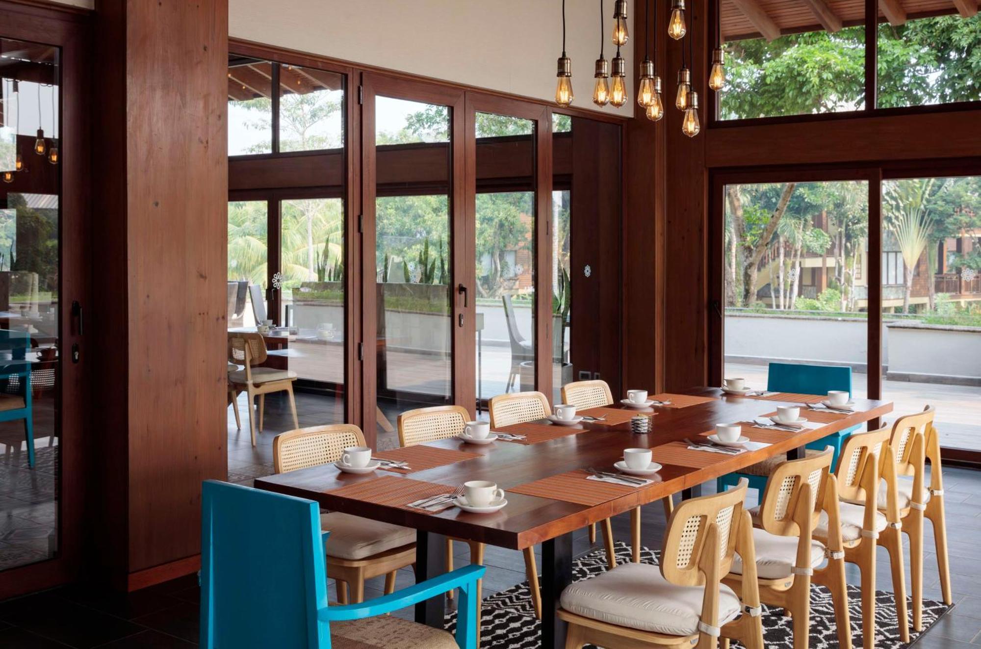 Indura Beach & Golf Resort Curio Collection By Hilton Tela Exterior photo