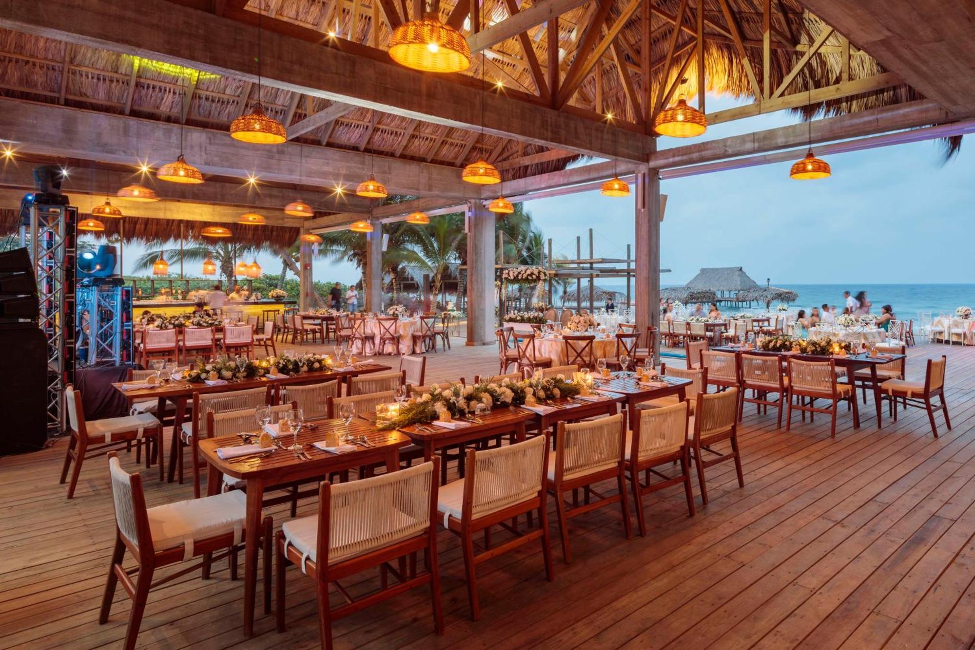 Indura Beach & Golf Resort Curio Collection By Hilton Tela Exterior photo